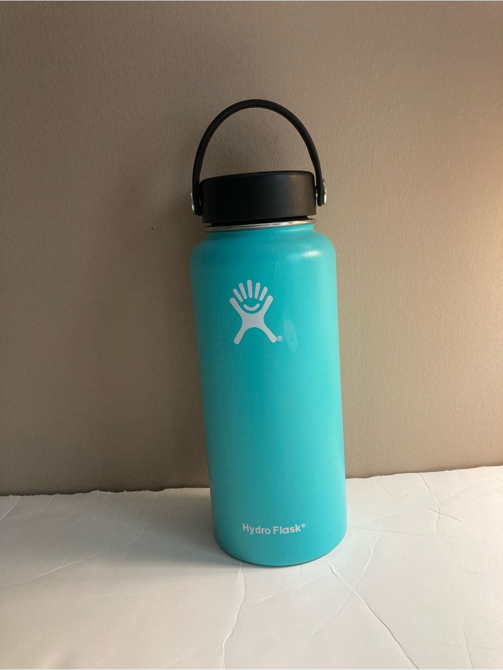 hydro flask 32 oz insulated stainless steel water bottle aqua